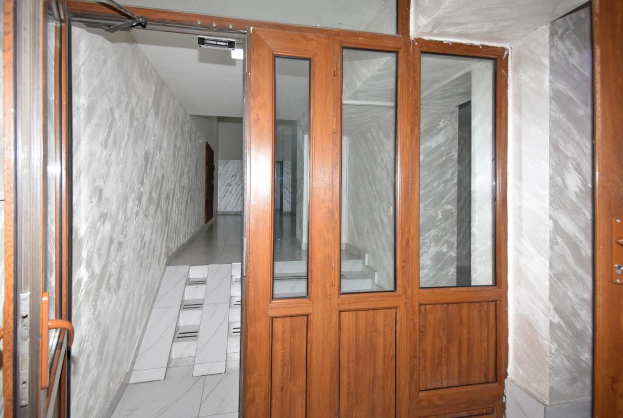 Armenak Apartment 5-Комнатная Yerevan Exterior photo
