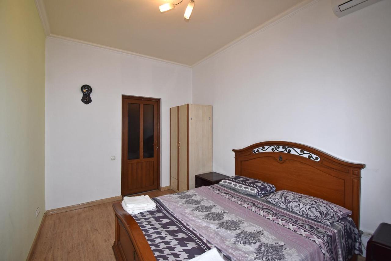 Armenak Apartment 5-Комнатная Yerevan Exterior photo