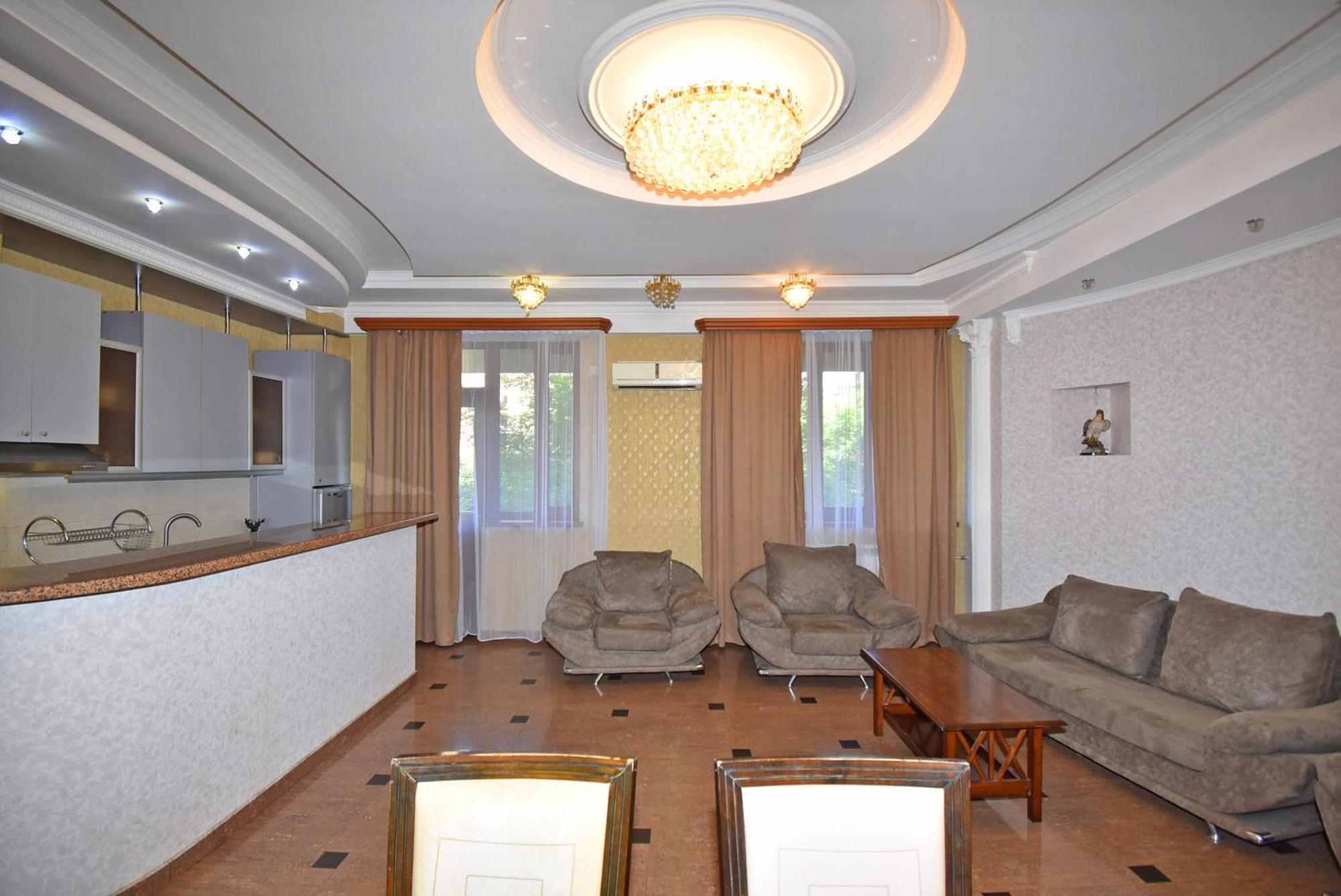 Armenak Apartment 5-Комнатная Yerevan Exterior photo
